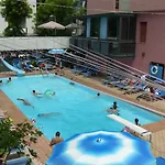 2000 Hotel Rimini