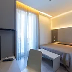 Hotel 2000 3*