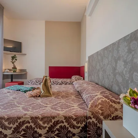 2000 Hotel Rimini