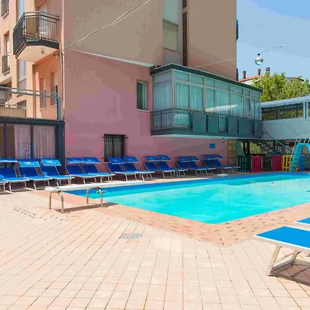 2000 Hotel Rimini
