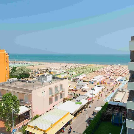 Hotell 2000 3*