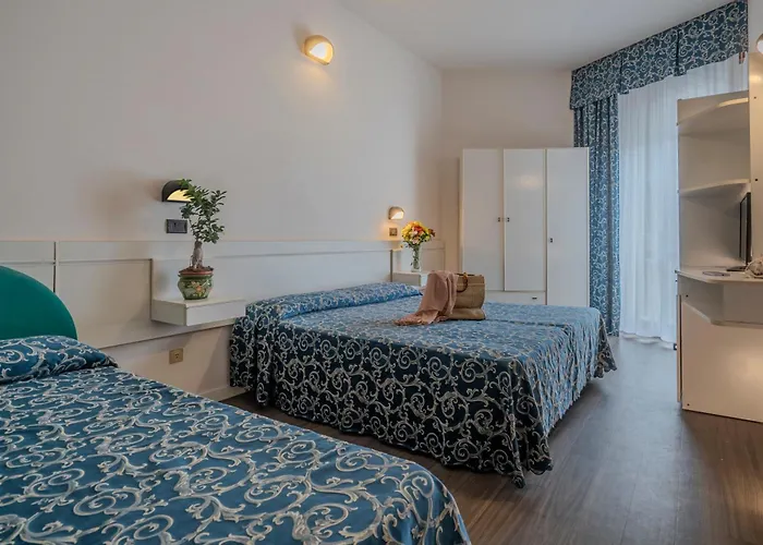 2000 3* רימיני