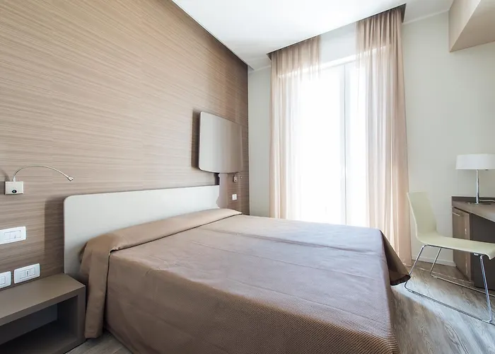 Hotell 2000