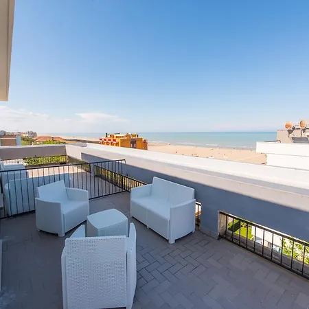 2000 Otel Rimini