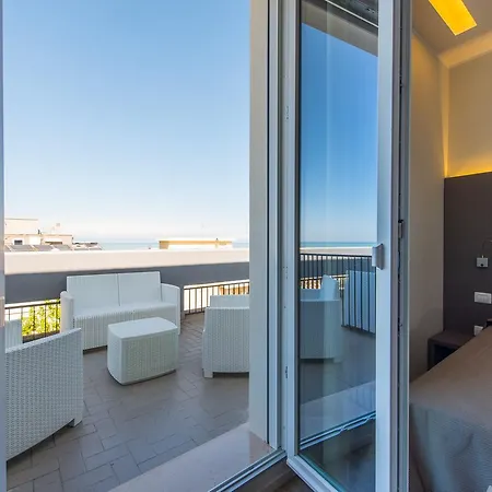 2000 Otel Rimini